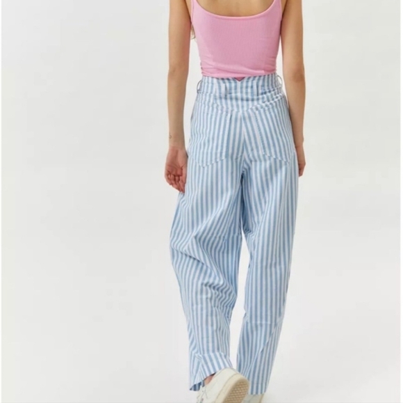 Urban Outfitters Women's Blue and White Stripe Straight-Leg Pant - Picture 5 of 5